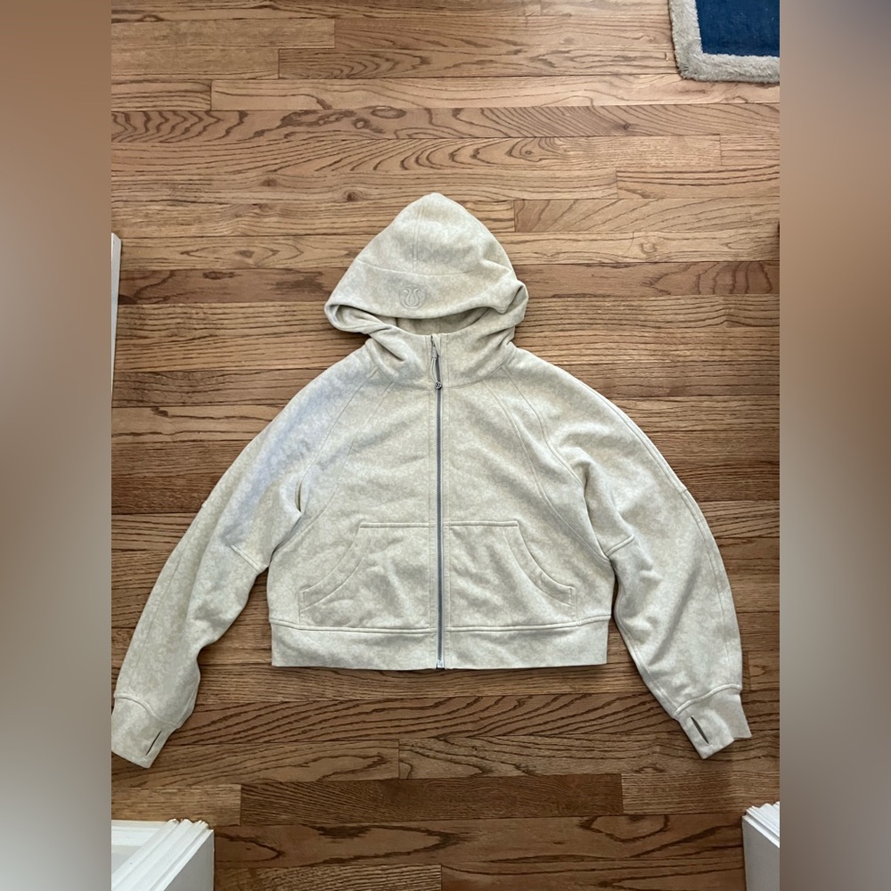 Lululemon Scuba Oversized Full-Zip Hoodie - Picture 3 of 5